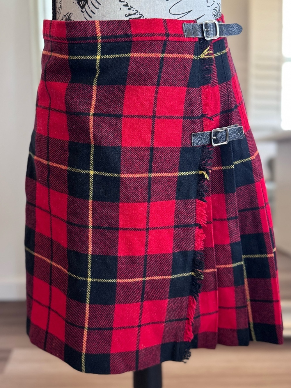 Vintage Laird Portch Scotland Wool Tartan Kilt Skirt Plaid Academia Preppy